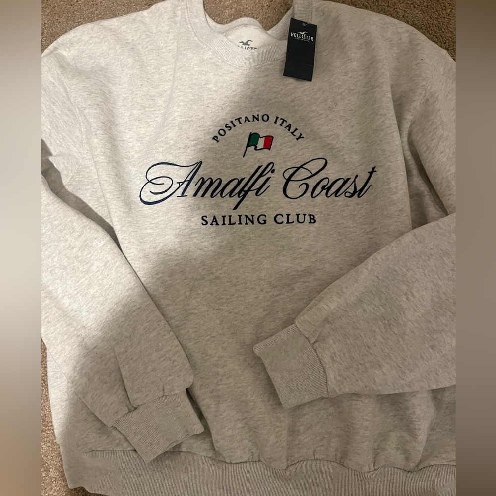 NWT Hollister sweatshirt